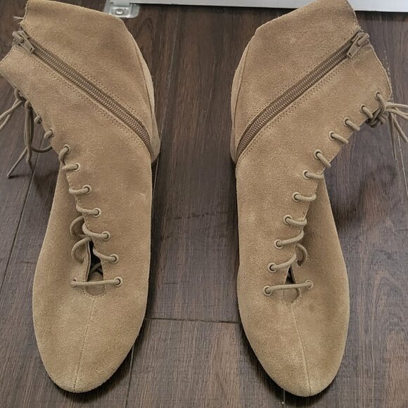 Zara Beige Booties — Size 39 EU, Excellent Condition. - Picture 1 of 2